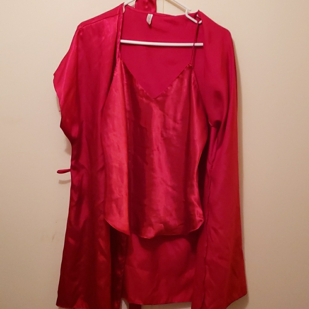 Nightgown and robe